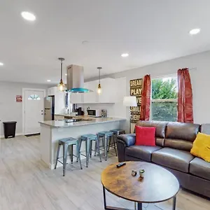 remodeled-southwestern-3-bedroom-home-in-denver.seedenverhotels.com/