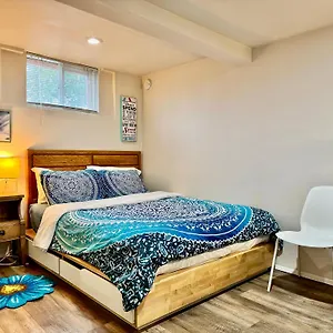private-room-on-a-lower-level-of-a-big-and-peaceful.seattlehotelsites.com/