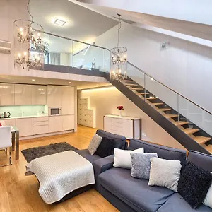 Karlin By Tkc Hotel apartamentowy Praga