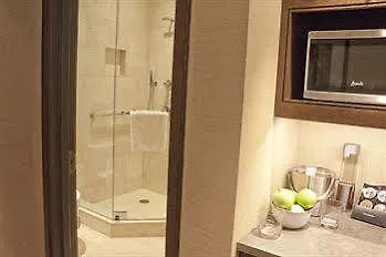 The Pearl Hotel New York